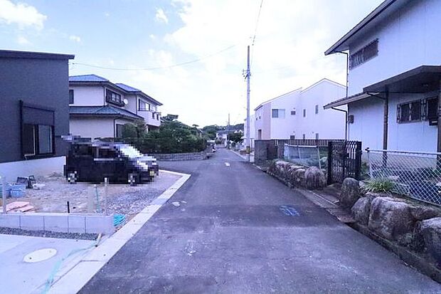 *南側前面道路*