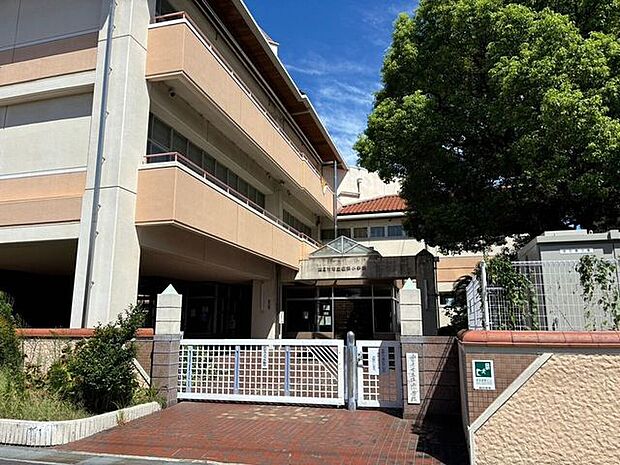 四日市市立塩浜小学校 1800m