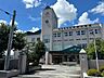 周辺：四日市市立中部中学校 950m