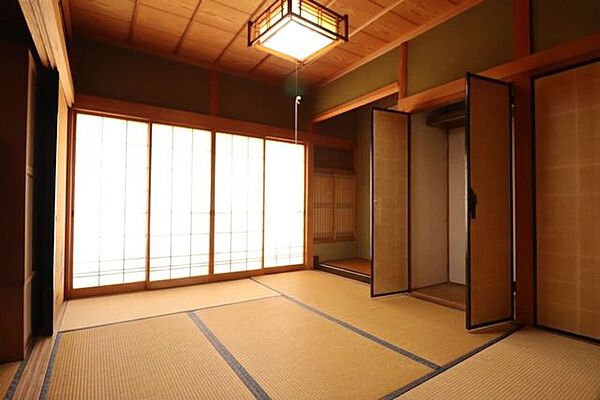※家具削除加工を行っており、写真はイメージです※＊1階西側和室＊