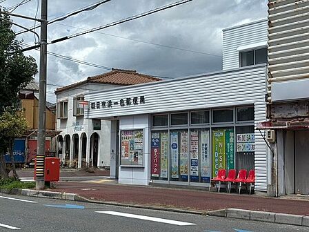 四日市浜一色郵便局 500m