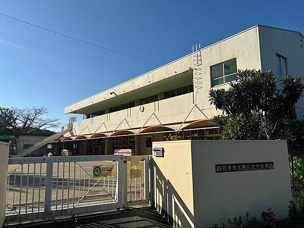 四日市市立笹川中央幼稚園 900m