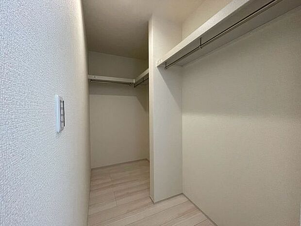 *2階7.7帖洋室WIC*