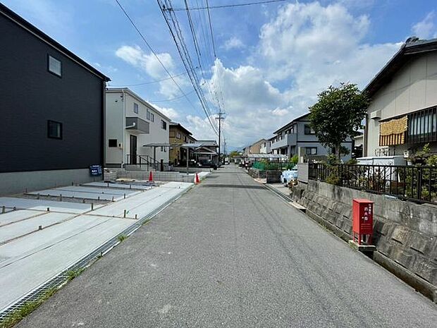 前面道路含む現地写真