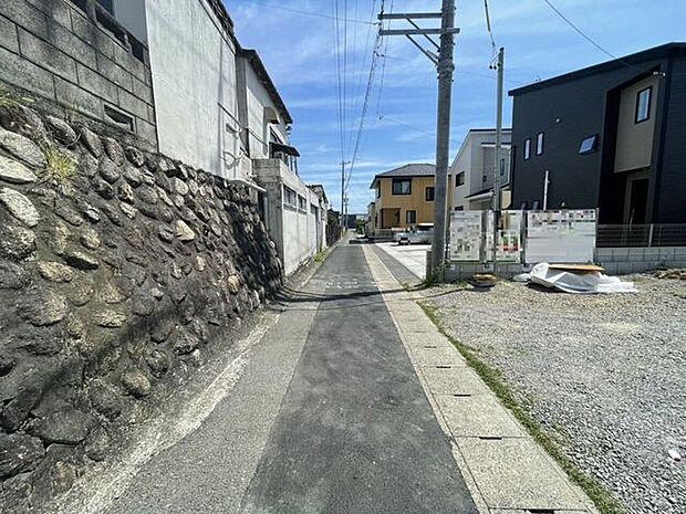 前面道路含む現地写真