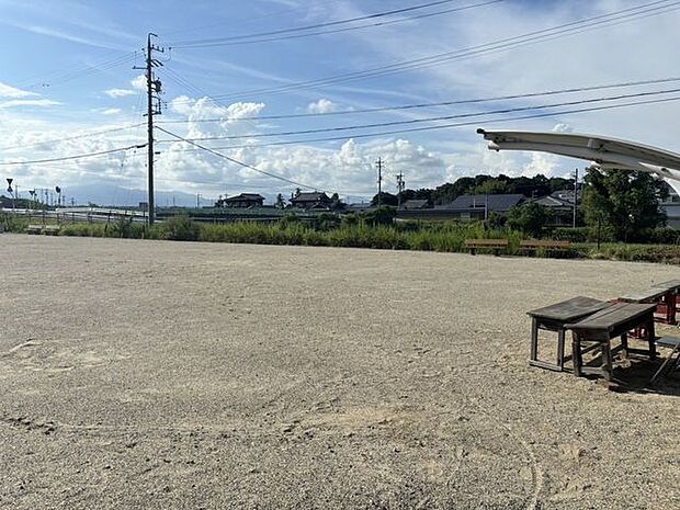東坂部2号公園 190m