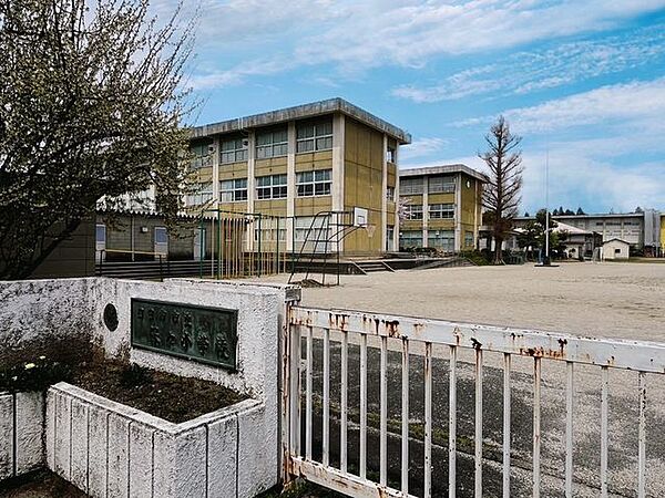 四日市市立保々小学校 1200m