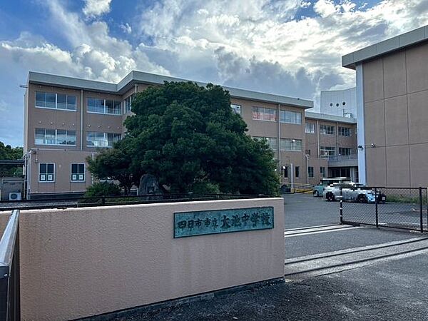 四日市市立大池中学校 4700m