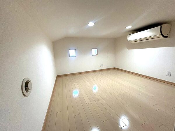 小屋裏収納