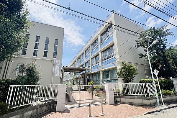 末広小学校[公立]の外観