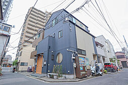 北千住駅徒歩9分の好立地！周辺は落ち着いた住宅街です。