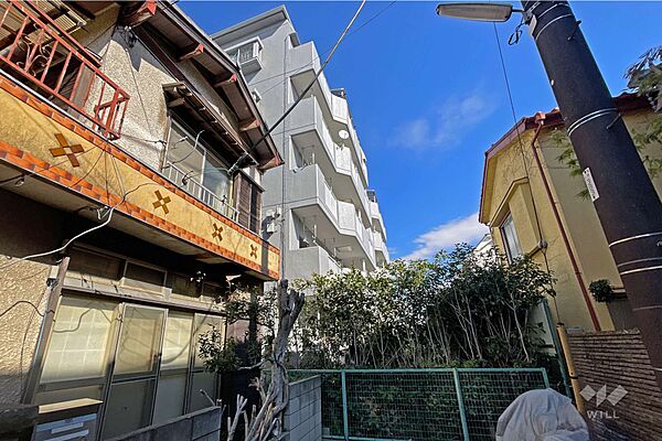 グリーンパーク北綾瀬弐番館の外観（南西側から）