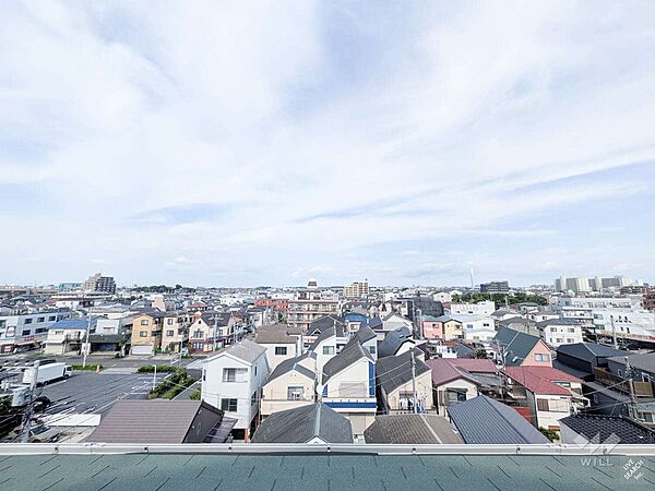 バルコニーからの眺め（東方向）［2026年8月24日撮影］