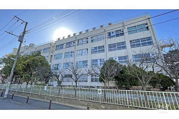 谷中中学校[公立]の外観