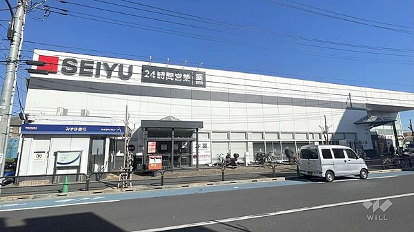 西友(加賀鹿浜店)の外観