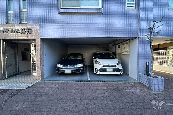 敷地内駐車場（屋内平面式）
