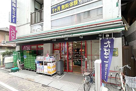 まいばすけっと(新小岩1丁目店)の外観