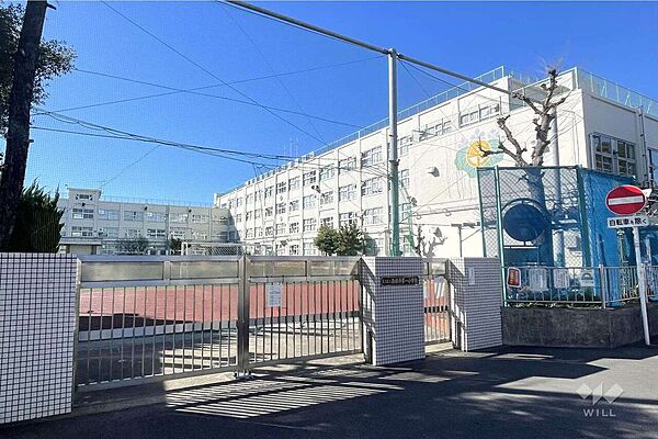 西新井第一小学校[公立]の外観