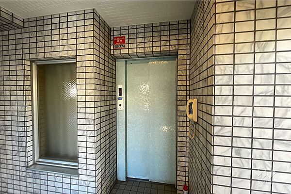 エレベーター