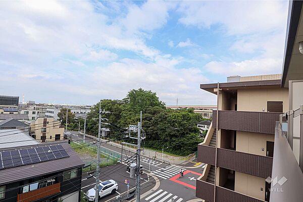 バルコニーからの眺め（東方向）［2026年9月8日撮影］