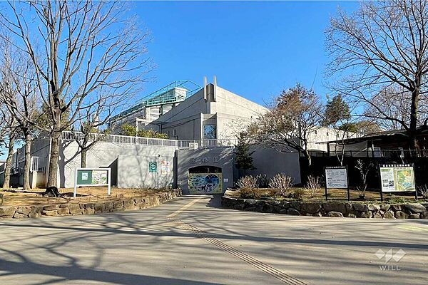 足立区生物園の外観