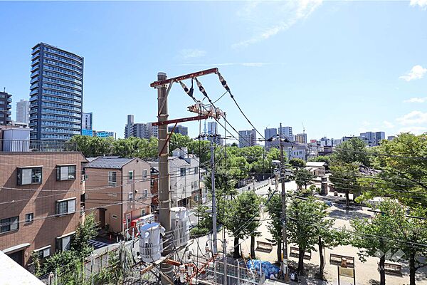 南側バルコニーからの眺め（南東方向）［2026年9月14日撮影］