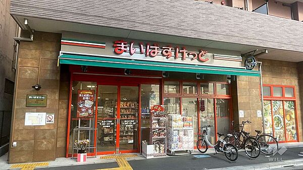 まいばすけっと(足立4丁目店)の外観