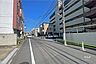 その他：敷地の北側前面道路（西側から）