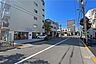 その他：敷地の東側前面道路（南側から）