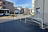 その他：敷地南西側の前面道路