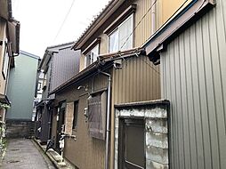富山県高岡市中川本町