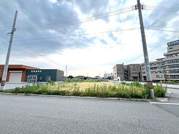 角地・道路幅広い為、視界も開けてスッキリしています！