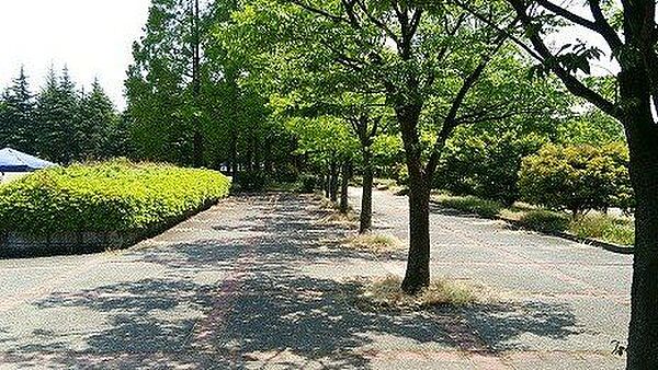 上冨居公園運動広場 520m