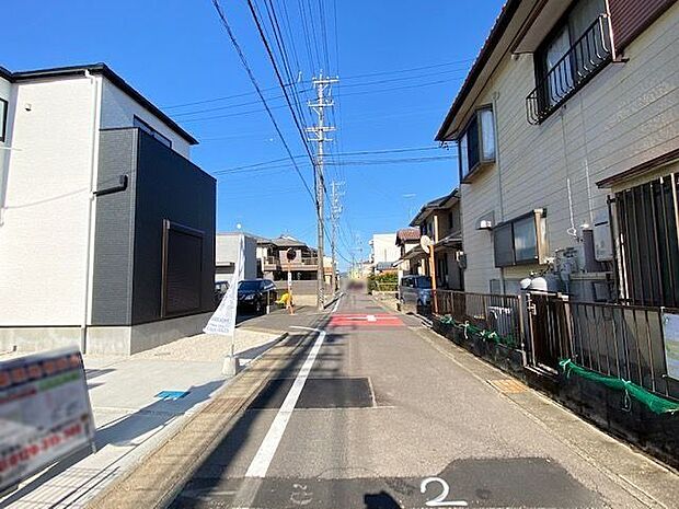 前面道路　南側公道