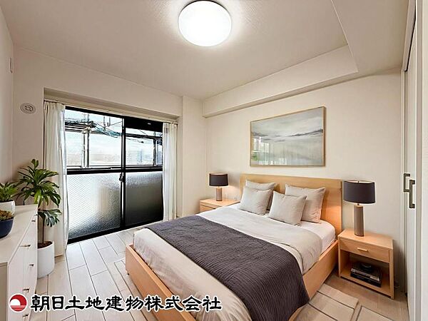 【居室】CGで家具を配置した居室イメージです。家具の配置例を参考に、実際の暮らしを想像しやすい空間です。（家具等はCG加工です）