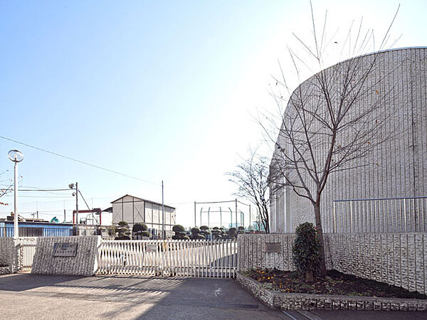 東村山市立東村山第七中学校まで徒歩10分748ｍ！通学施設が徒歩圏内で、お子様の通学も安心の立地です。