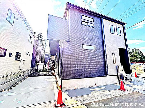 現在建築中の現場で工事進行中です。現地写真（2026年6月6日撮影）をご覧ください。