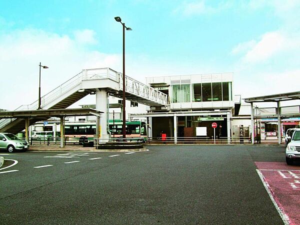 西武池袋線「武蔵藤沢」駅まで徒歩14分1059ｍ！駅が近く、通勤や通学も快適。利便性に優れた生活環境が魅力です。
