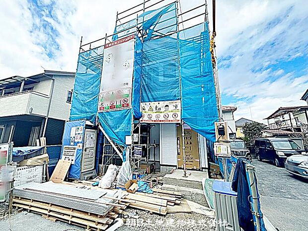 現在建築中の現場で工事進行中です。現地写真(2026年3月19日撮影)をご覧ください。