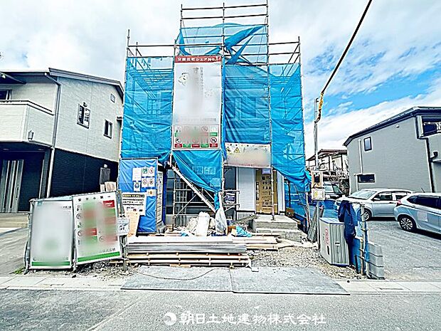現在建築中の現場で工事進行中です。現地写真(2026年3月19日撮影)をご覧ください。