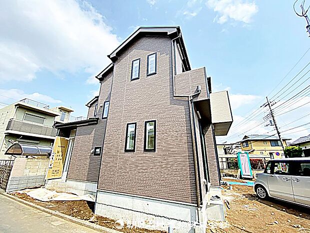 現在建築中の現場で工事進行中です。現地写真(2026年3月30日撮影)をご覧ください。