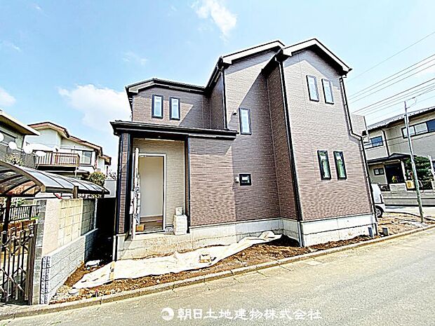 現在建築中の現場で工事進行中です。現地写真(2026年3月30日撮影)をご覧ください。