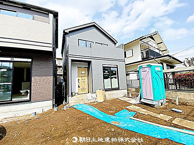 現在建築中の現場で工事進行中です。現地写真(2026年3月30日撮影)をご覧ください。