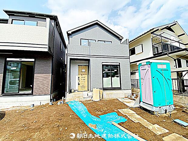 現在建築中の現場で工事進行中です。現地写真(2026年3月30日撮影)をご覧ください。