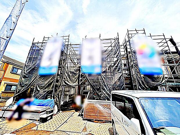 現在建築中の現場で工事進行中です。現地写真（2026年5月15日撮影）をご覧ください。