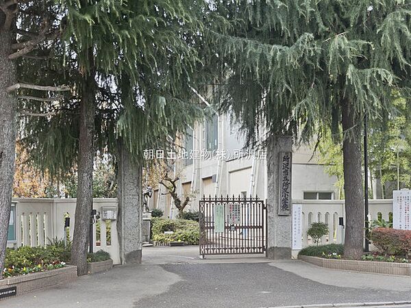 所沢市立所沢小学校まで徒歩8分598ｍ！送り出しや帰宅の見守りがしやすい安心の距離感。