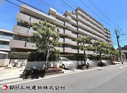 【外観】品のある落ち着いた外観です。街並みに自然と溶け込み、住むほどに愛着が深まるバランスの良いデザインが特徴です。
