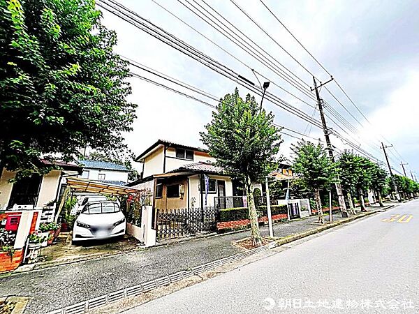 建築条件なしの土地で、自由なプランで建築可能です。現地写真（2026年6月7日撮影）をご確認ください。