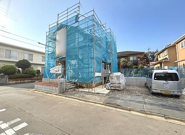 現在建築中の現場で工事進行中です。現地写真(2026年7月3日撮影)をご覧ください。