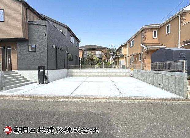 現在建築中の現場で工事進行中です。現地写真(2026年8月14日撮影)をご覧ください。